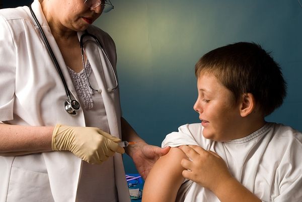 Inoculazioni di bambini sani