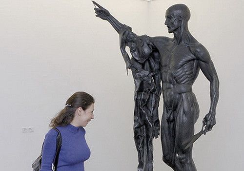 La grandezza della dignità dell'uomo influisce sulla mente